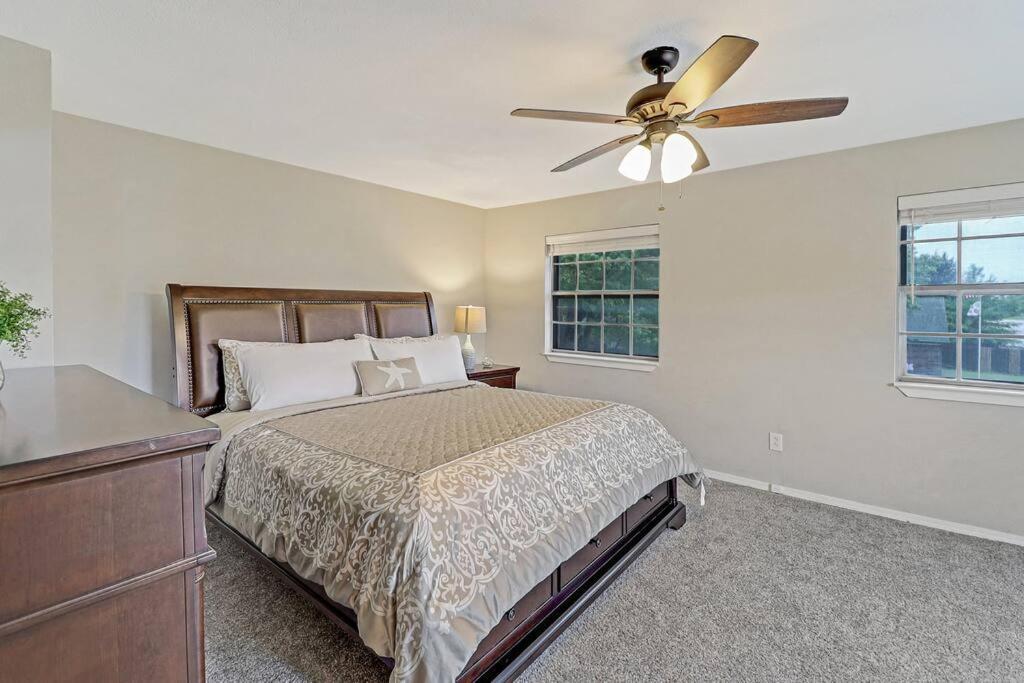Cozy House Saginaw Tx 3Br 2Ba Sleeps 10 Just 12 Minutes Downtown Fort Worth Eksteriør bilde