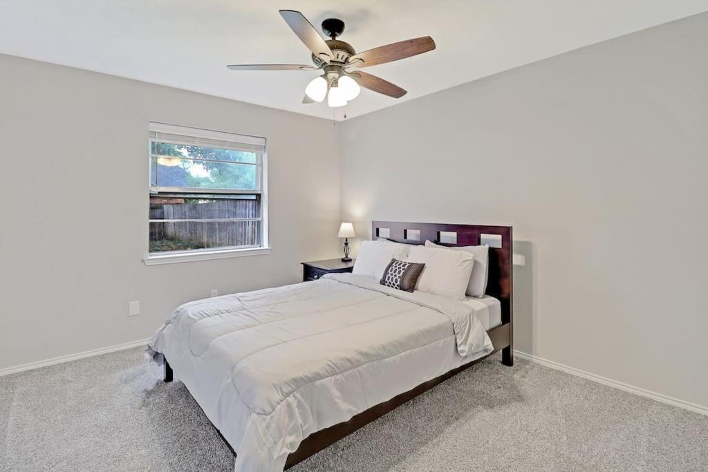 Cozy House Saginaw Tx 3Br 2Ba Sleeps 10 Just 12 Minutes Downtown Fort Worth Eksteriør bilde